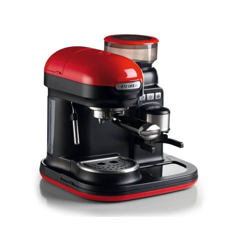 Червена машина за еспресо ariete с тръба за пара и нагревател за чаши на бял фон.