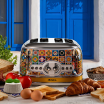 Тостерът VINTAGE, за 4 филии – Positano, придава ретро стил на всяка закуска с яйца, хляб и кроасан.