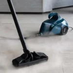 Парочистачка X-Vapor Comfort, 5 бара лесно почистващ светъл паркет в модерни домове.